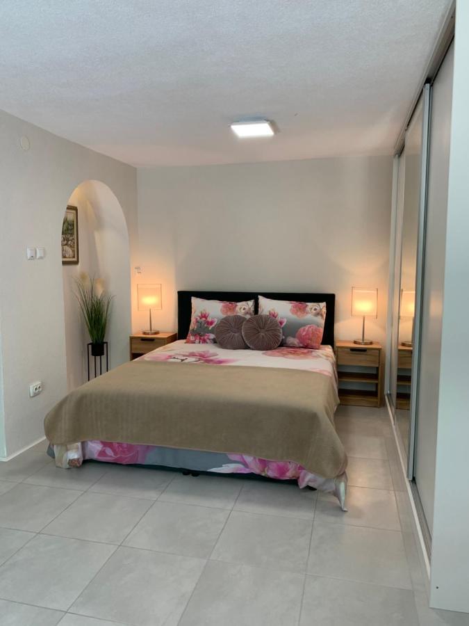 Apartment Urban Oasis Криквеница Екстериор снимка